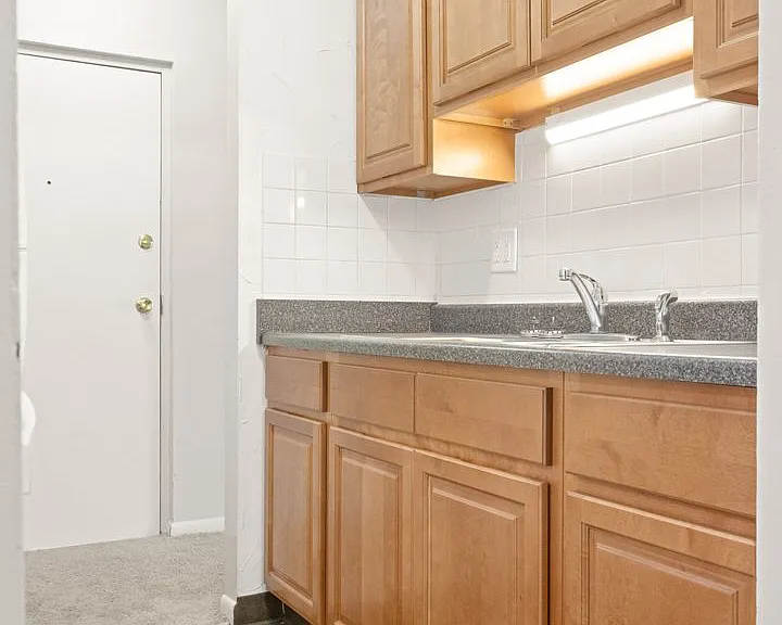The Hillcrest Apartments — Photo 51