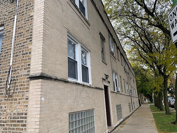 2nd image of 2645 N Leclaire Ave APT 1N