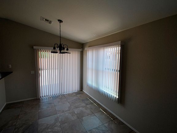 4th image of 6713 S 49th Dr