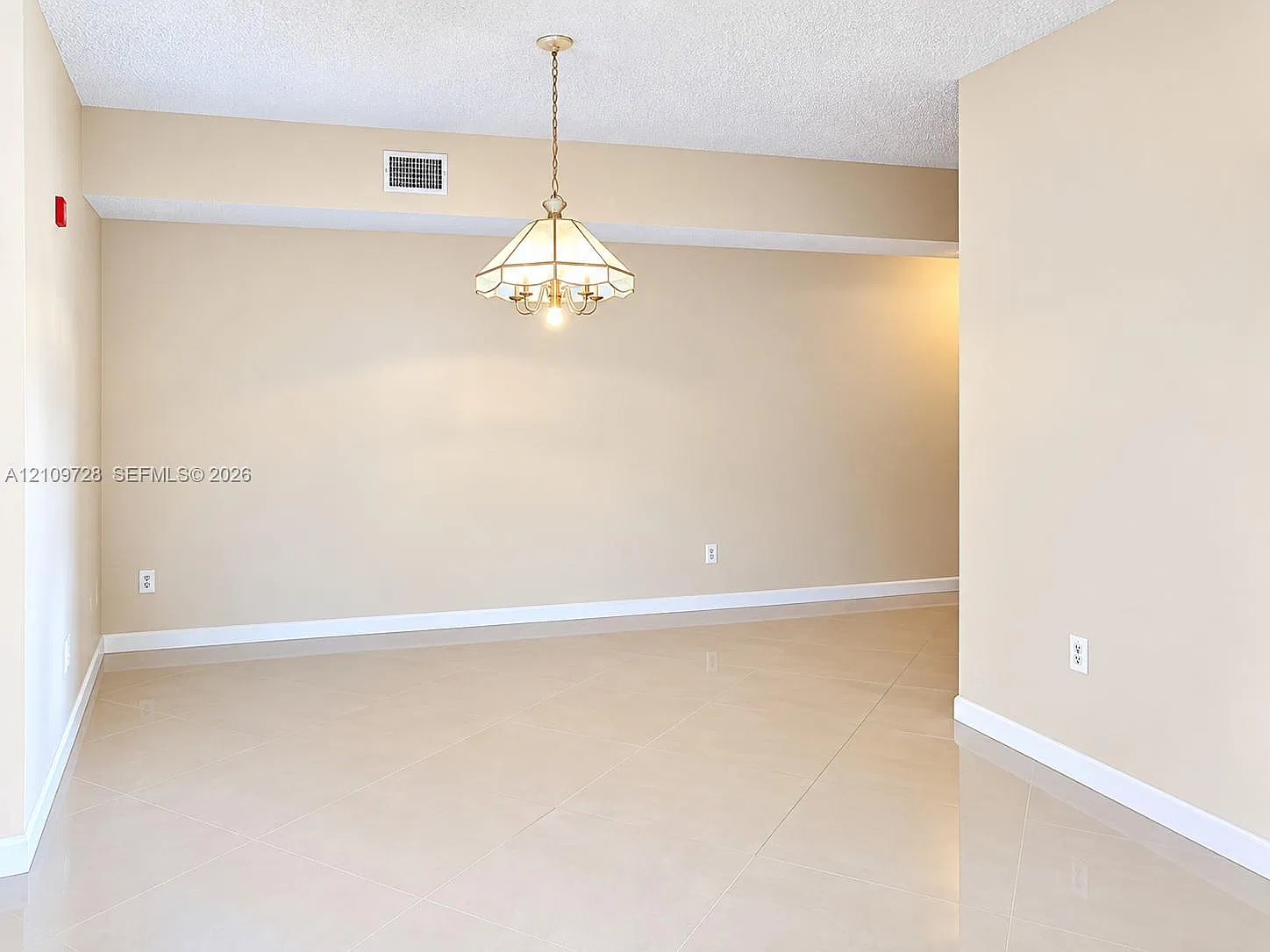 6976 SW 39th St — Photo 4