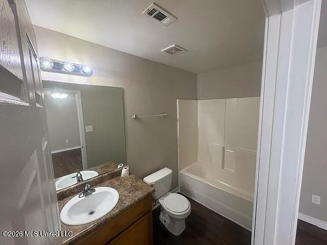17212 Avondale Cir — Photo 8
