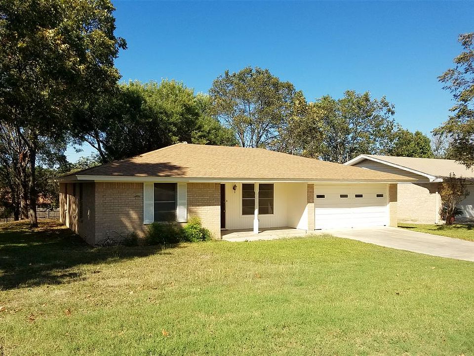 1st image of 1409 W Avenue B
