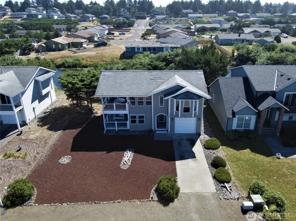 32404 G Street, Ocean Park, WA 98640