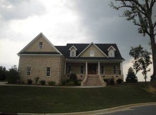 305 Rolling Hills Ct, Greenville, NC 27834