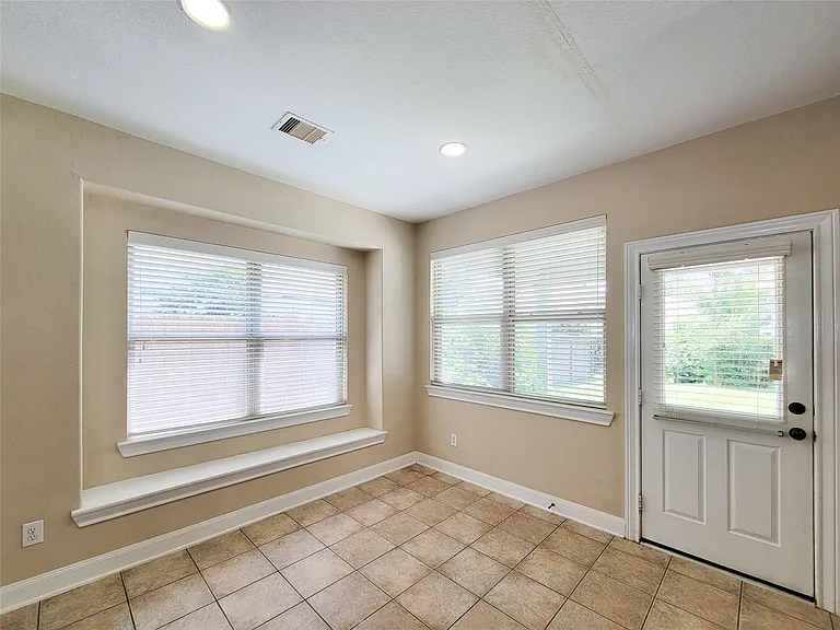 50 W Montfair Blvd — Photo 41