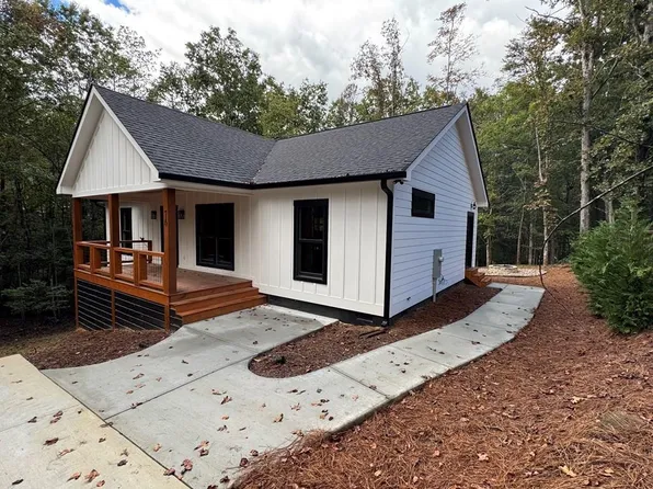 76 Cypress Cir, Ellijay, GA 30540