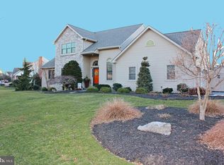 669 Laurel Ave, Lititz, PA 17543