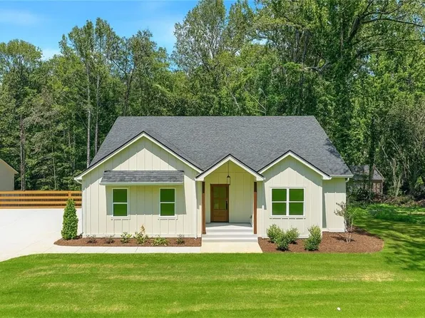 2650 Westview Cir, Gainesville, GA 30506