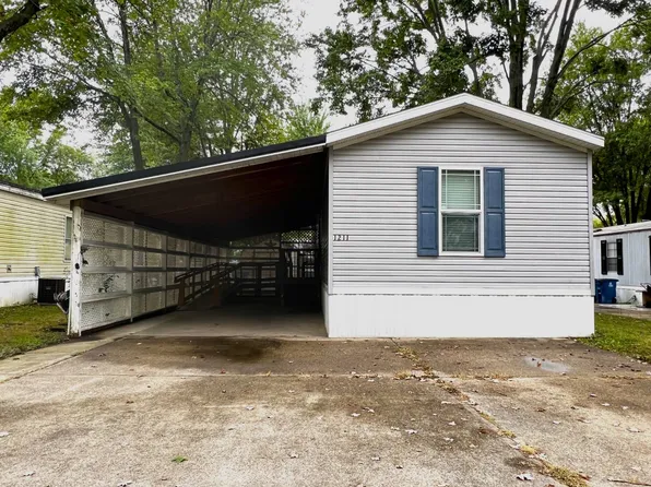 1211 Borah St, Olney, IL 62450