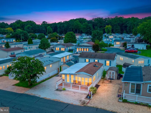 392 Timberline Cir, Berlin, MD 21811