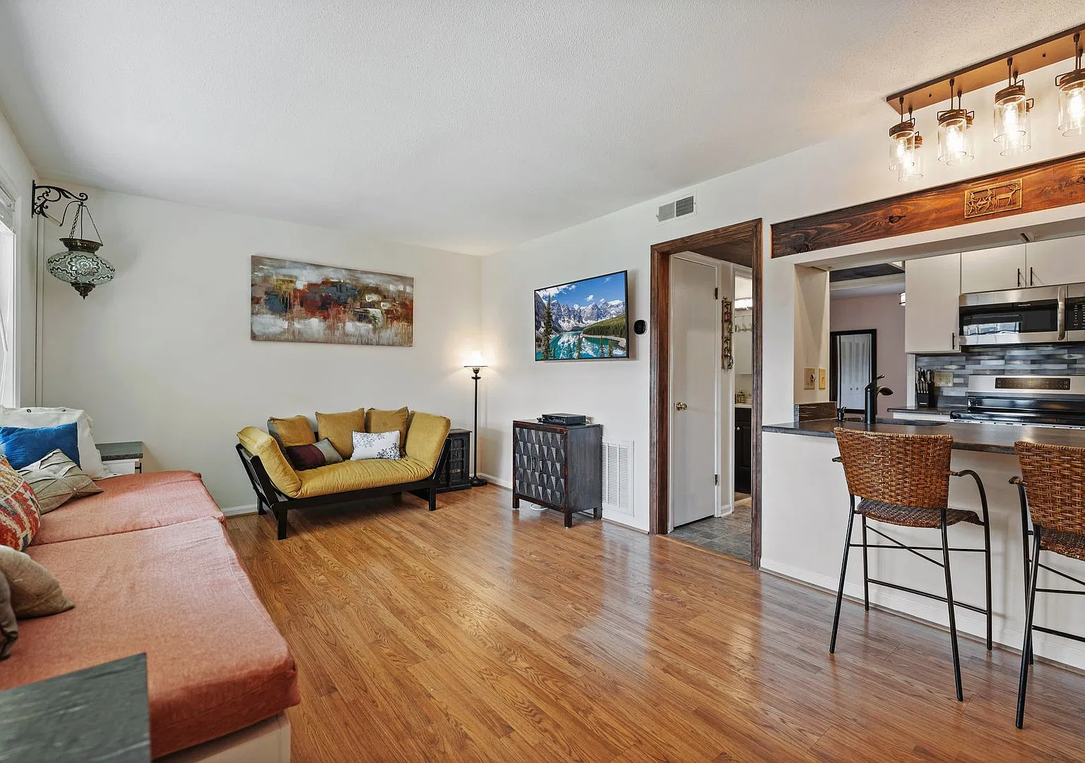 807wtrinityave — Photo 4