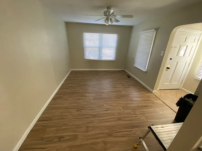 1472 E Redondo Ave — Photo 3
