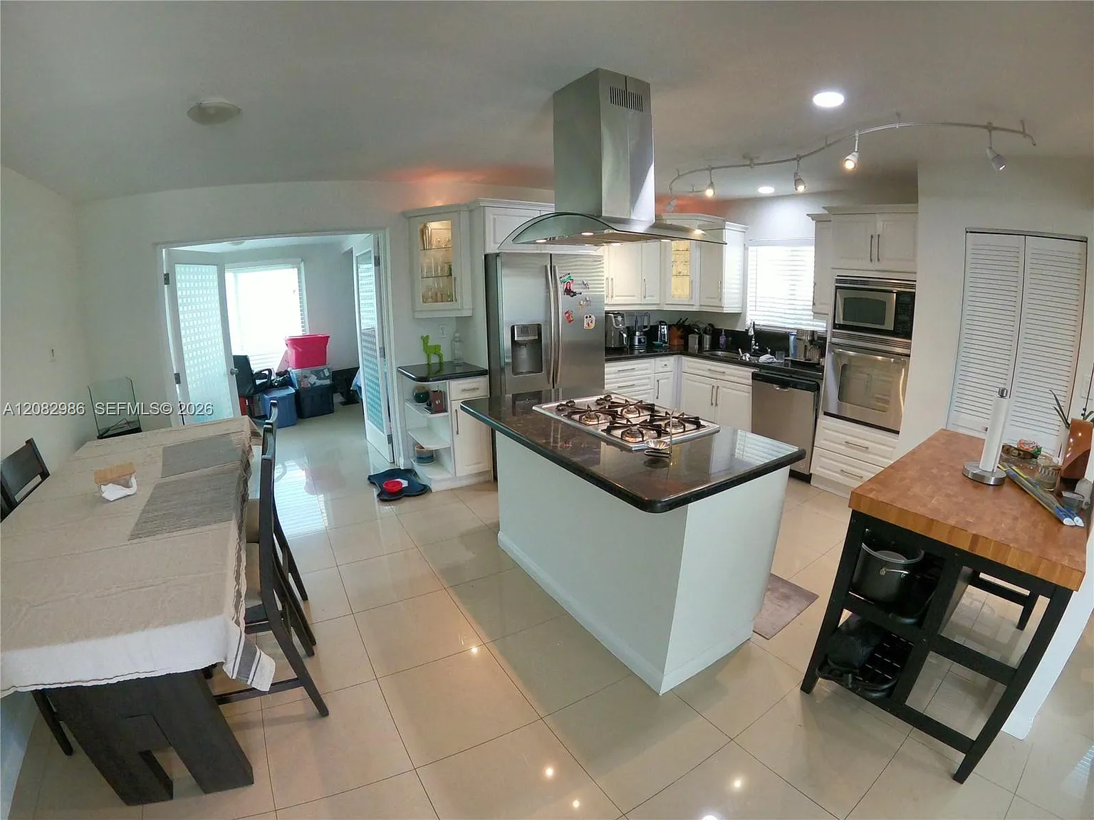 2 bed, 2.0 bath, $2,900 — Photo 4