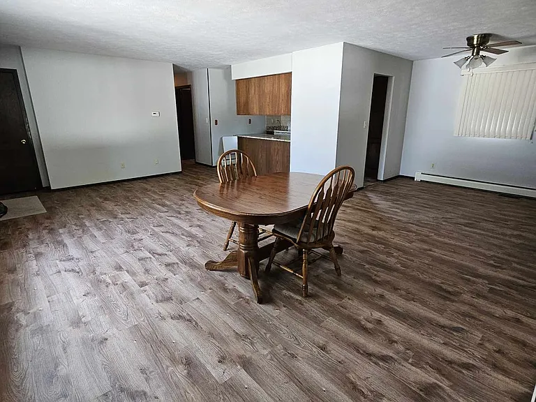 302 Merrill Ave — Photo 29