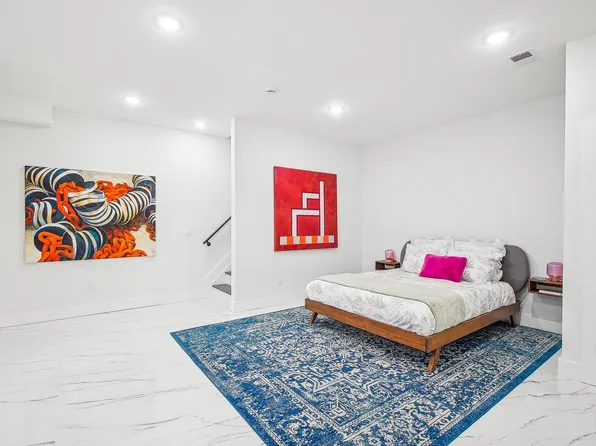 119 Van Horne Street image 13 of 14