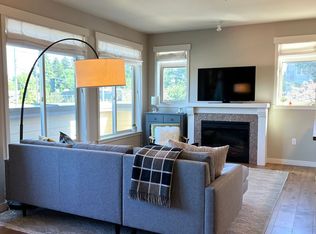 6015 Phinney Ave N APT 210, Seattle, WA 98103
