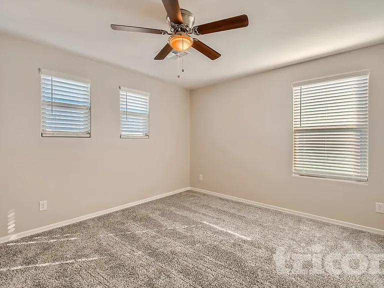 227 W Watson Ct — Photo 15
