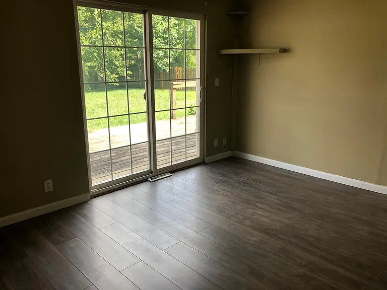 10661 N Park Ave — Photo 11