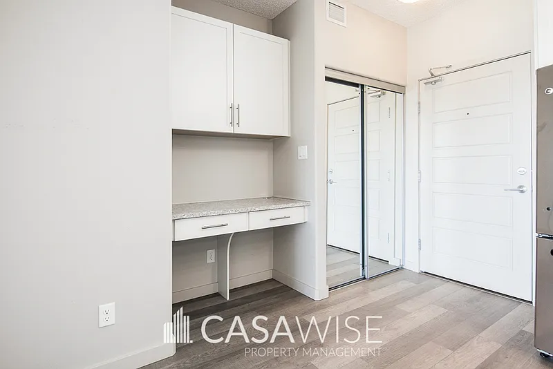 Building Photo - 1144 Adamson Dr SW #218