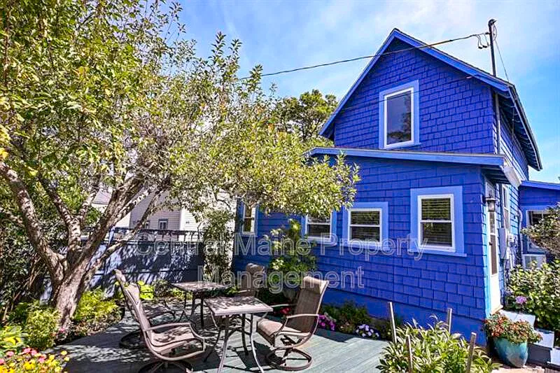 2 bed, 1.0 bath, $3,200 — Photo 4