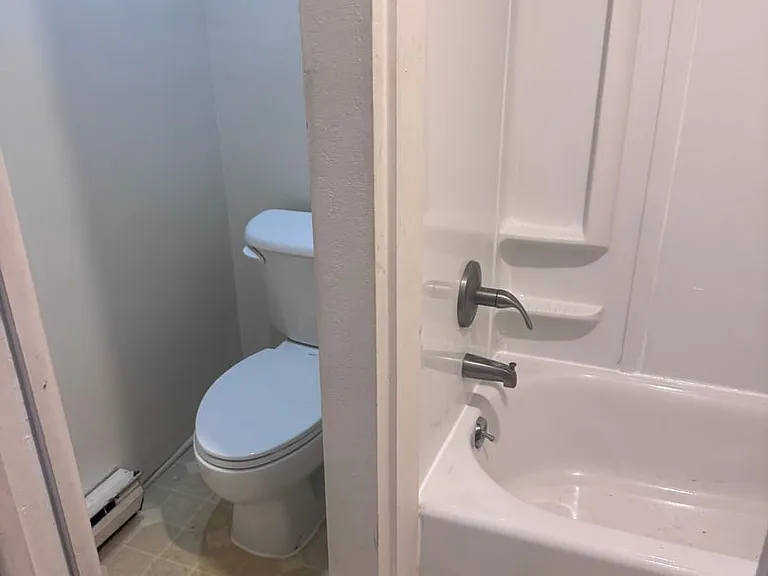 26-28 N Locust St — Photo 10