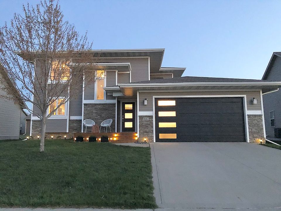 1st image of 8662 Silverwood Dr