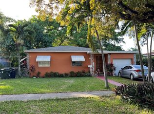 560 Ragan Dr, Miami Springs, FL 33166