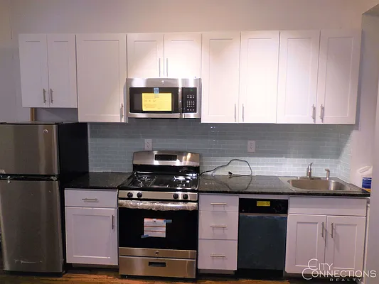 Rented by City Connections Realty | media 27