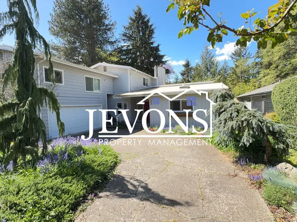 355 1st Ave NW #355, Issaquah, WA 98027