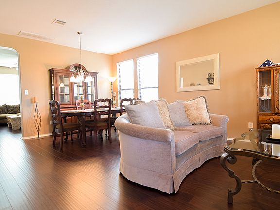 5th image of 203 Briarwood Dr