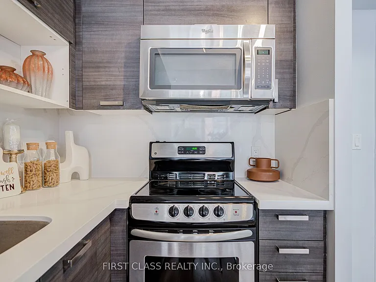 68 Abell St #527 — Photo 21