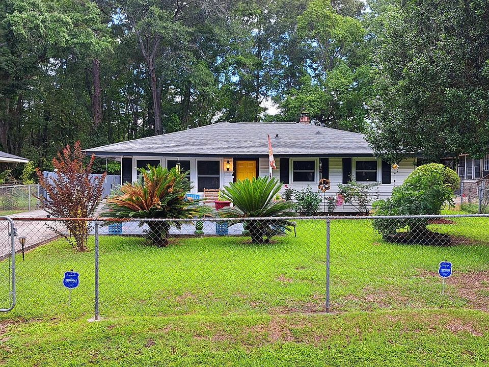 1st image of 2312 Falcon Rd