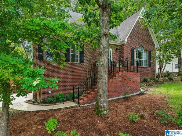 184 Grande View Ln, Maylene, AL 35114