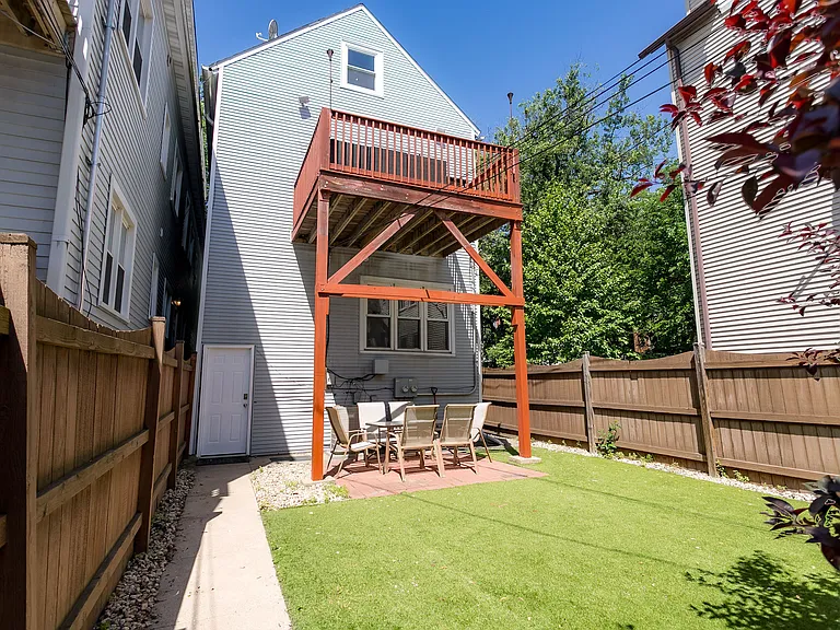 3123 N Southport Ave #1 — Photo 11