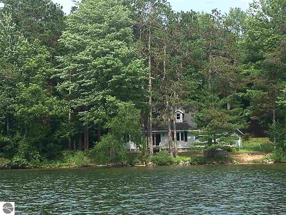 1701 N South Long Lake Rd, Traverse City, MI 49685 | Zillow