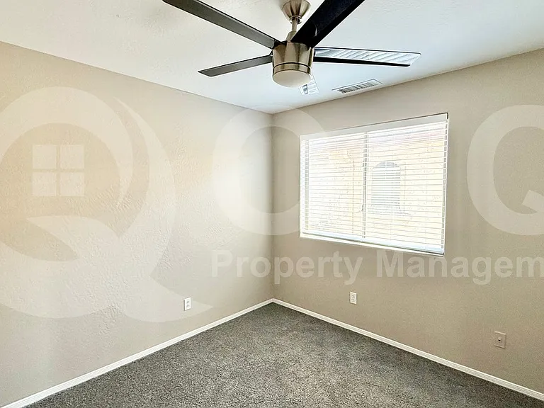 8306 W Sheridan St — Photo 12