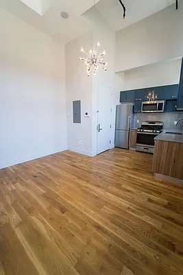 Rented by Manhattan Management LLC | media 4