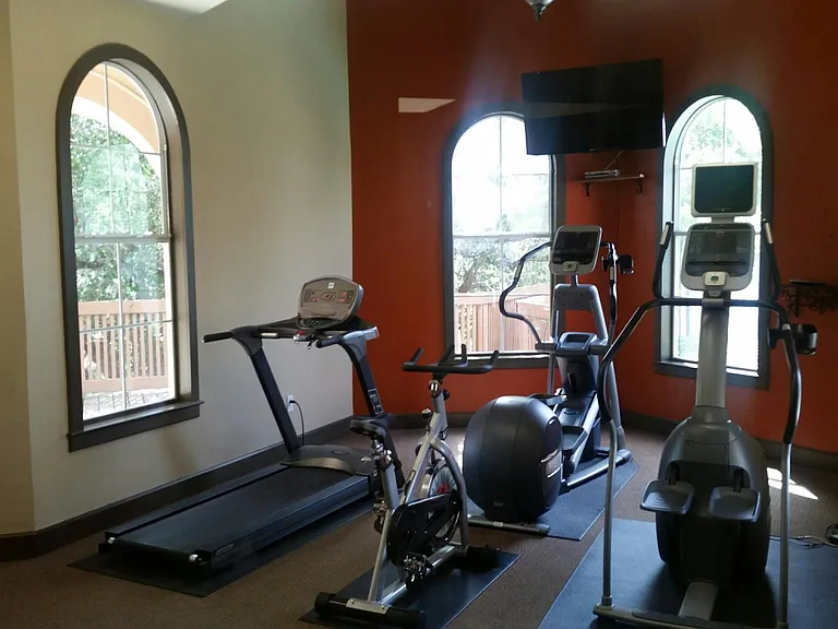 Oxford at Sonterra — Photo 15