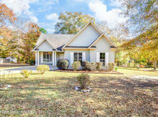 90 Riverstone Way, Eclectic, AL 36024