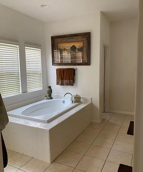 27032 Edgewater Ln — Photo 9