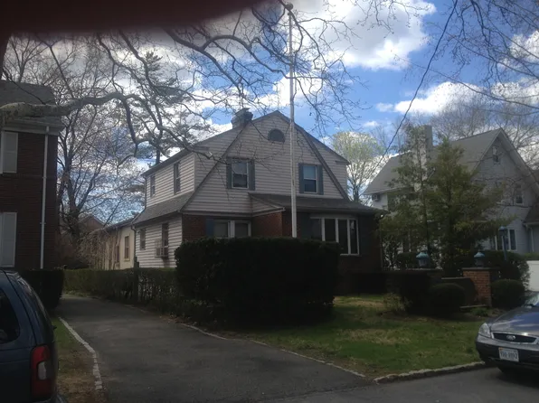 3298 Agar Pl, Bronx, NY 10465