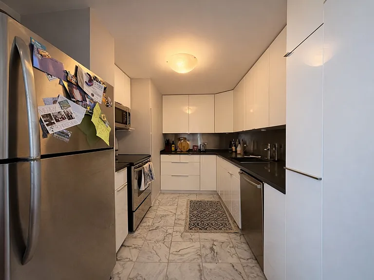 5320 N Sheridan Rd #910 — Photo 4