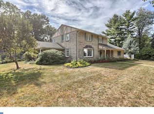 14 Goldfinch Dr, Wyomissing, PA 19610