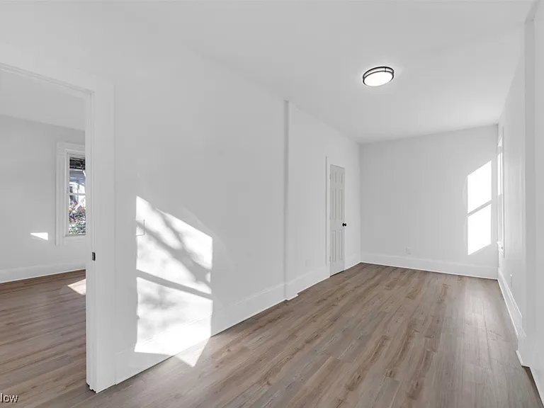 2002 Valentine Ave #1 — Photo 11