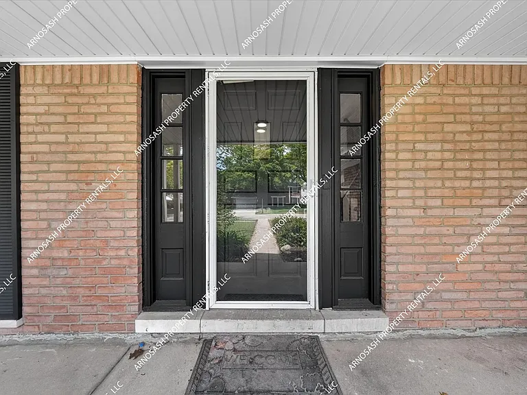 27345 Harvard Rd — Photo 6