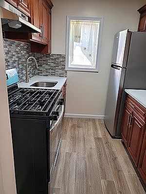 2nd image of 358 Saratoga Ave Floor 2