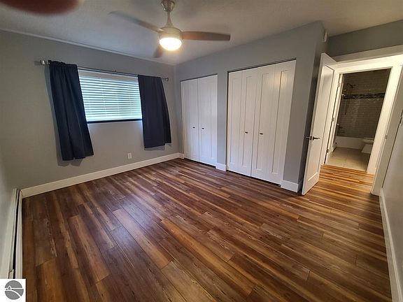 3rd image of 227 Fair St APT 3
