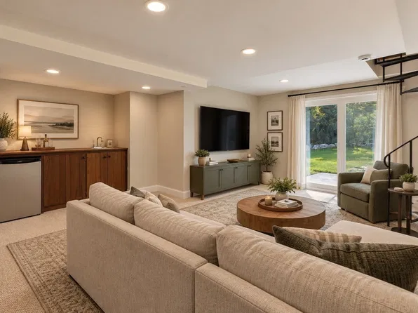 354 Twin Lakes Dr Unit 354, Halifax, MA 02338