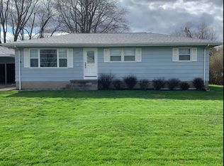 107 N 7th St, Saint Joseph, IL