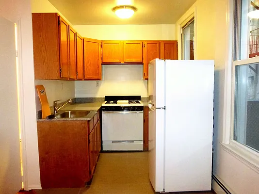 Rented by LDMI Realty Group LLC | media 34